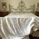 Bed & Breakfast Basisa *