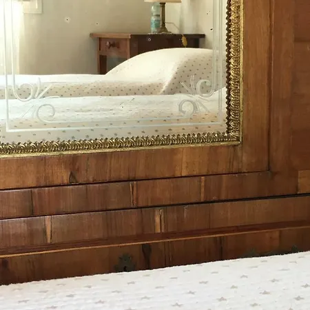 Bed & Breakfast Basisa *